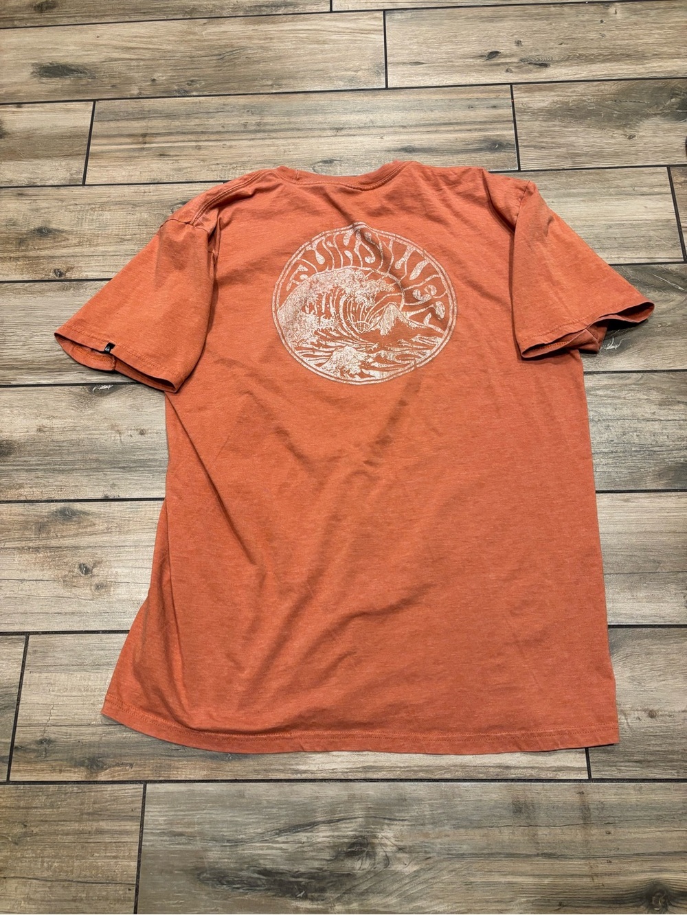 Quiksilver Mens Large Faded Rust Orange Ocean Wave Graphic Short Sleeve T Shirt